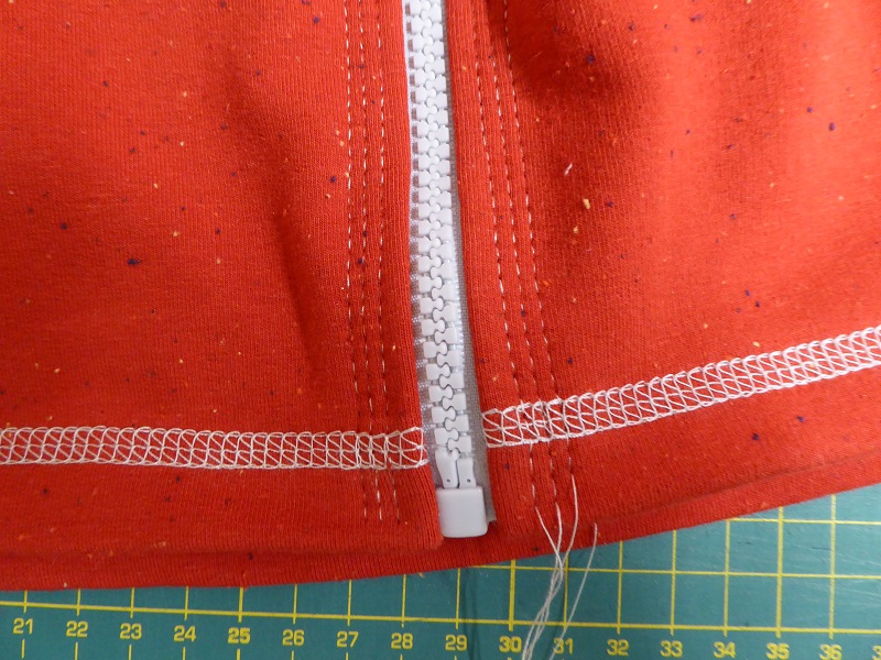 carefully_hand_sew_thread_tails.jpg carefully_hand_sew_thread_tails.jpg