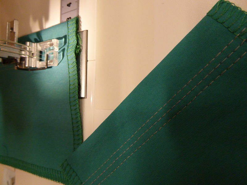 triple_tst_pocket_hem.jpg triple_tst_pocket_hem.jpg